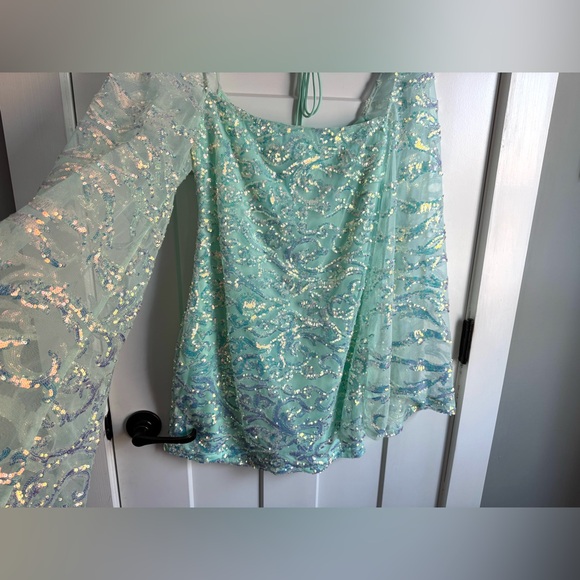 Lucy In The Sky Elly Flare Sleeve Sequin Homecoming Dress in Turquoise L - Picture 10 of 11